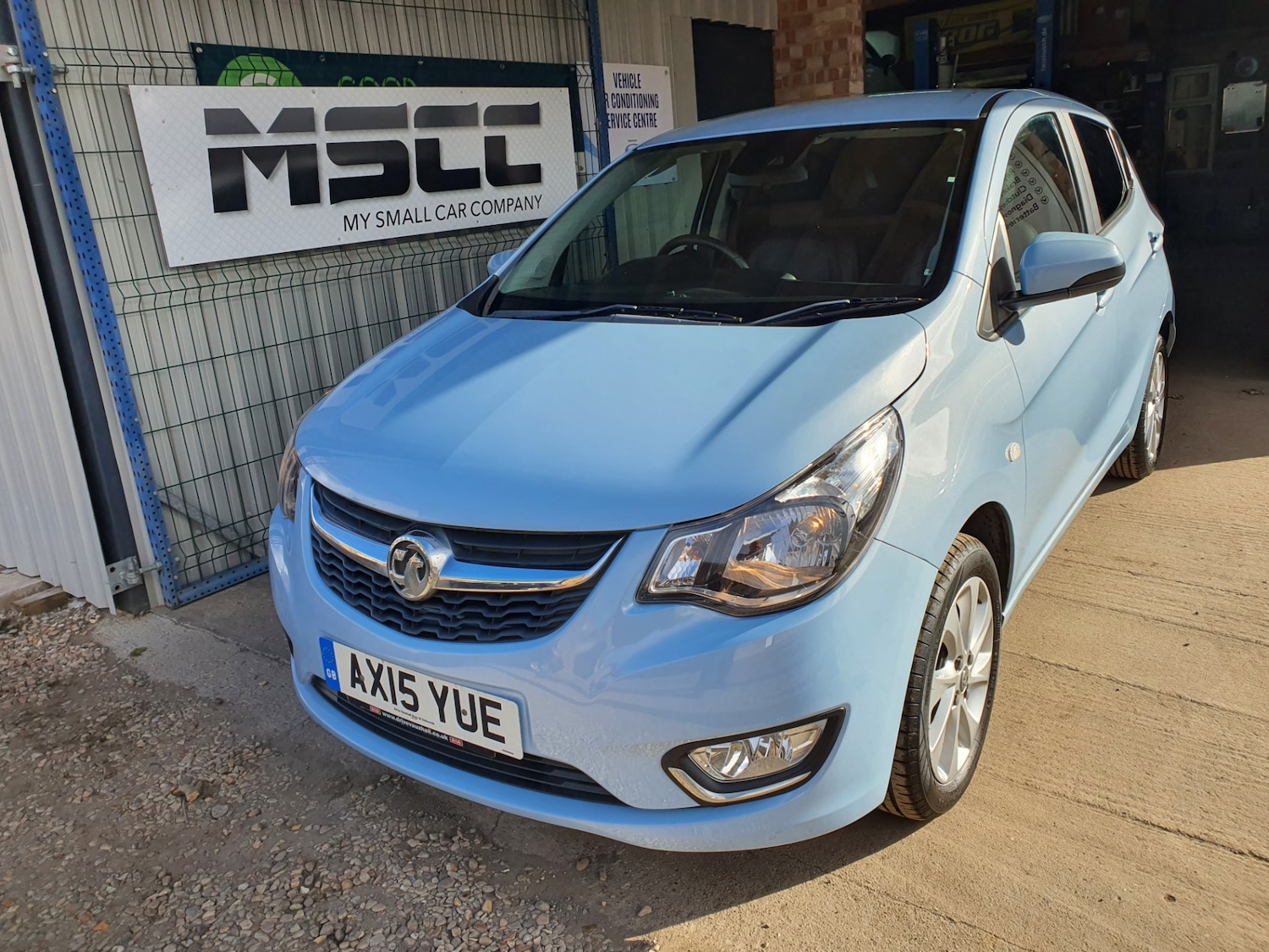 Used Vauxhall Viva 2015 for sale - 76280402: Photo 2