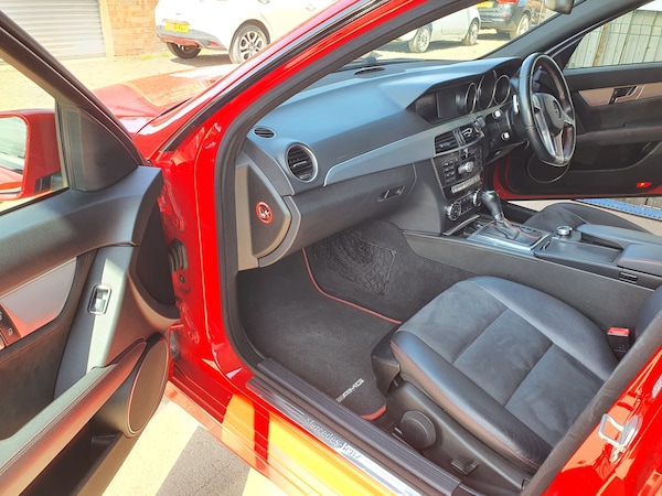 Used Mercedes-Benz C-Class 2012 for sale - 74939556: Photo 10