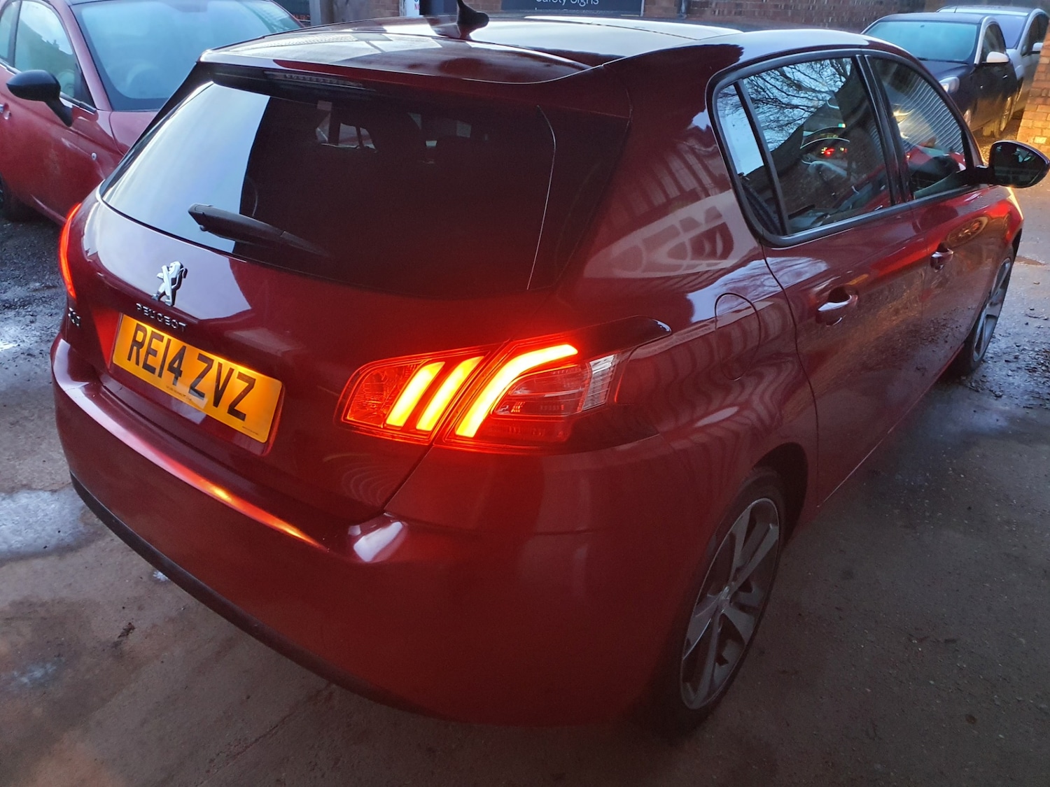 Used Peugeot 308 2014 for sale - 77024062: Photo 7