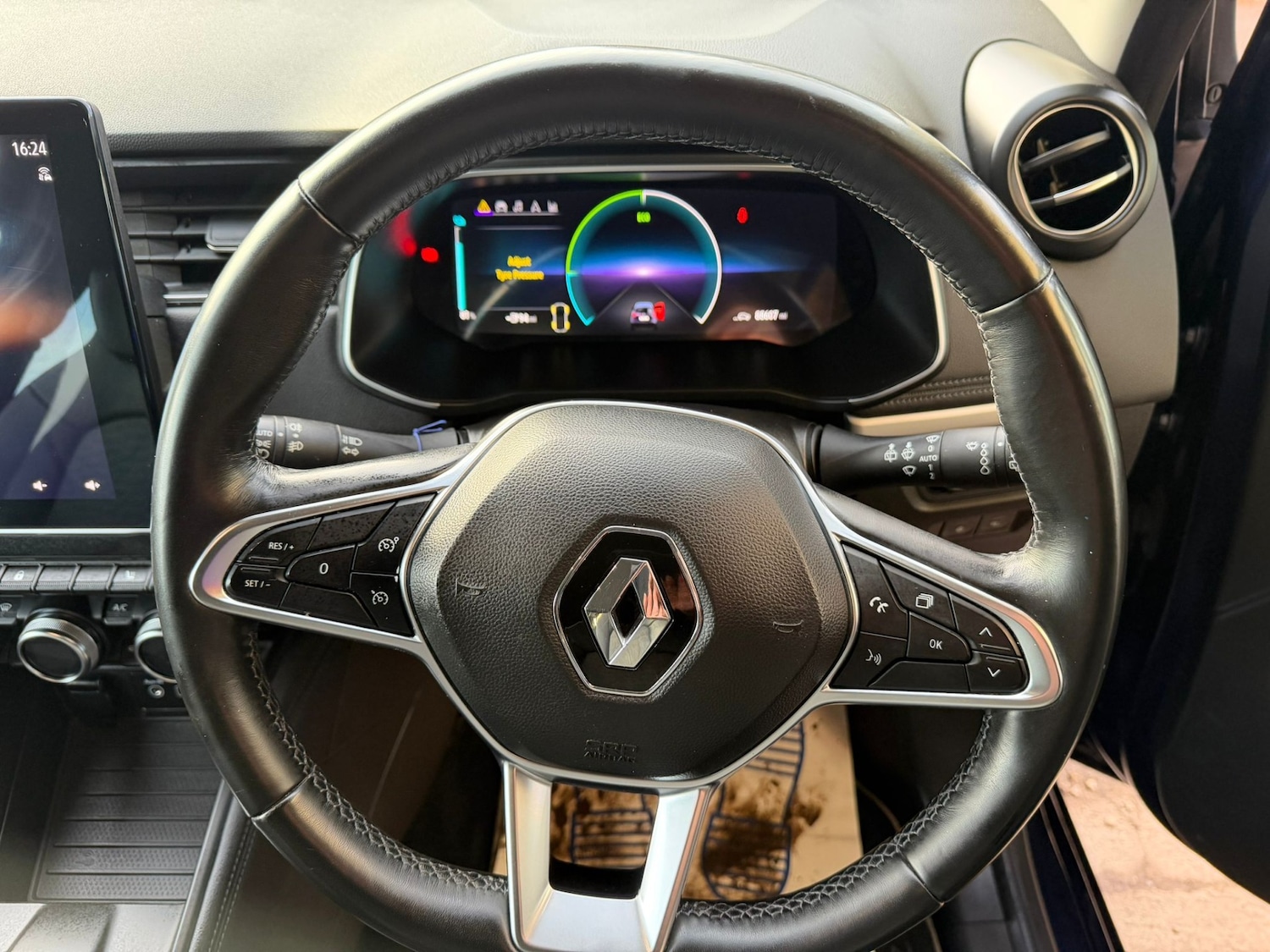 Used Renault Zoe 2022 for sale - 77666200: Photo 8