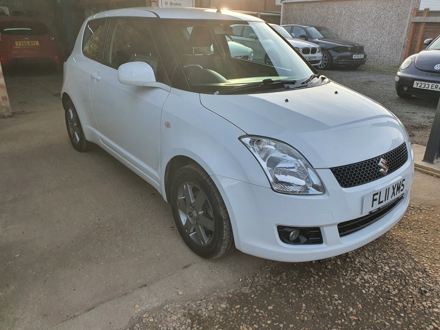 Used Suzuki Swift 2011 for sale - 76946754: Photo 3
