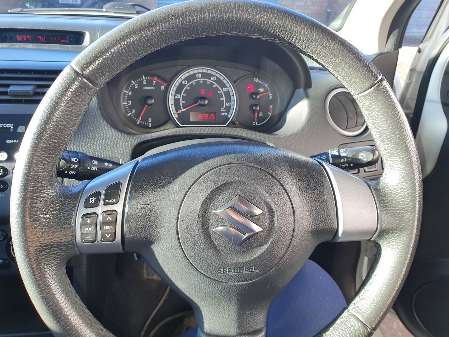 Used Suzuki Swift 2011 for sale - 76946754: Photo 8