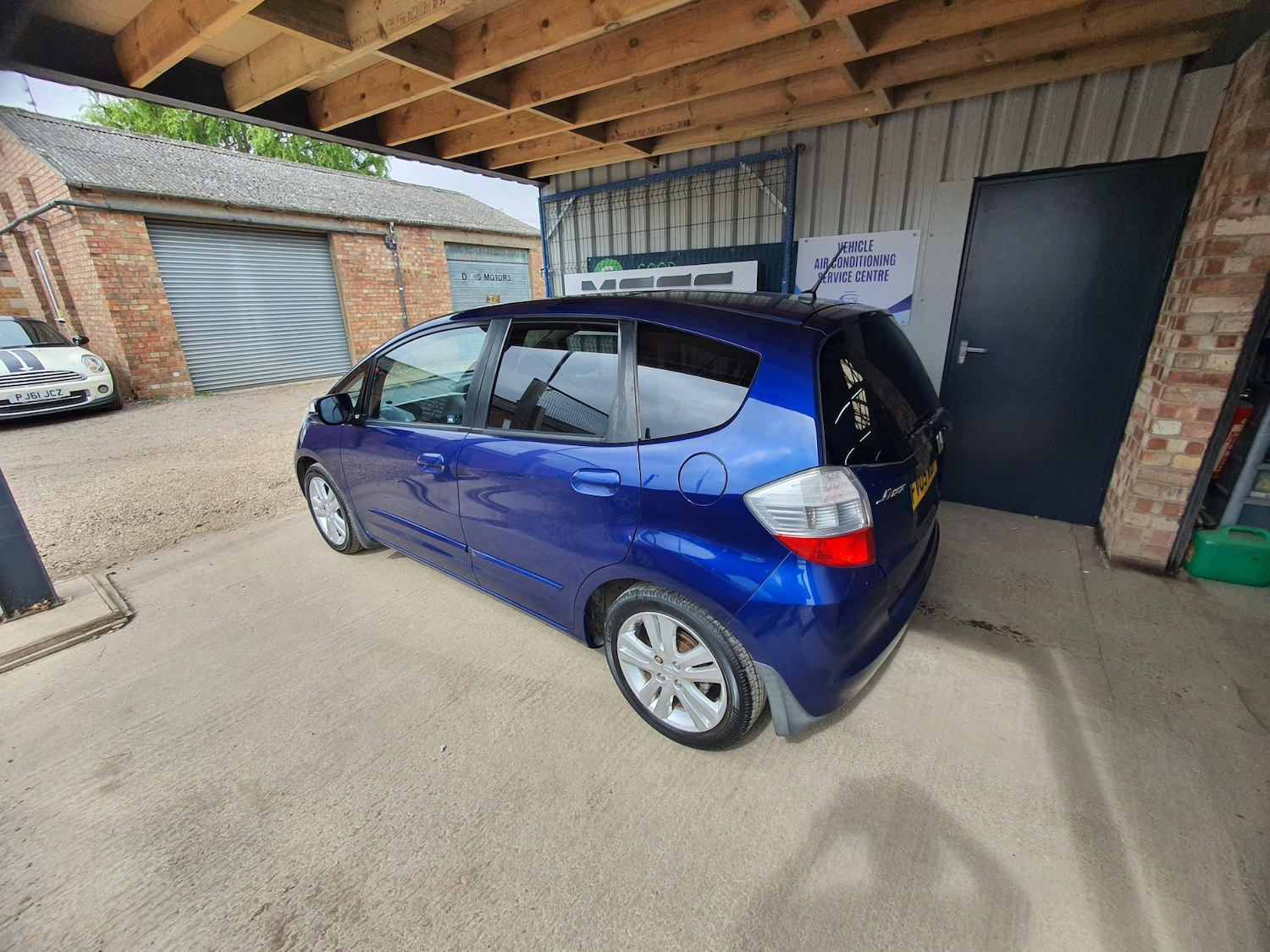 Vehicle 5