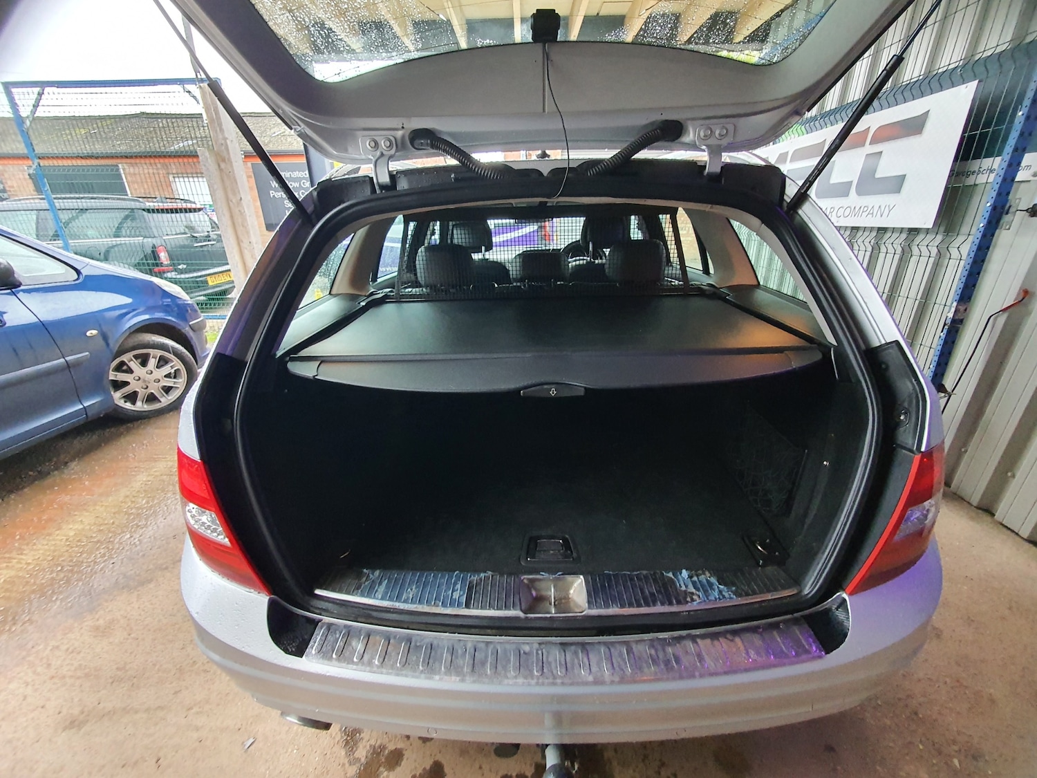 Used Mercedes-Benz C Class 2013 for sale - 76893175: Photo 20