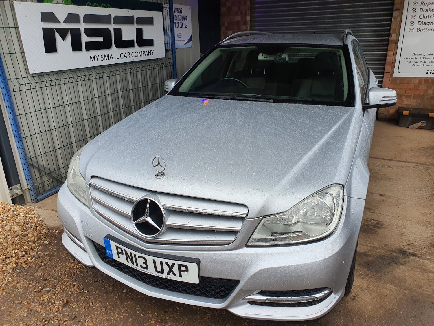 Used Mercedes-Benz C Class 2013 for sale - 76893175: Photo 3