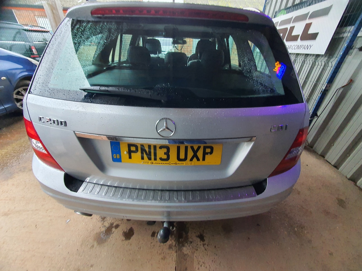 Used Mercedes-Benz C Class 2013 for sale - 76893175: Photo 5