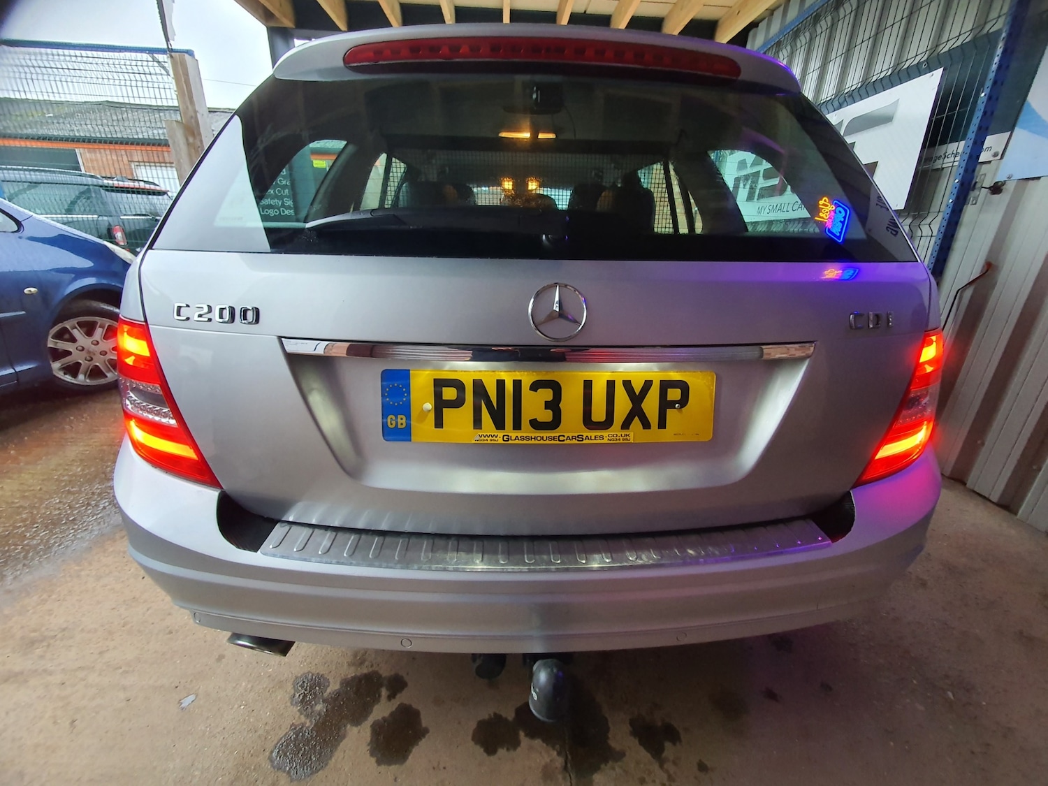 Used Mercedes-Benz C Class 2013 for sale - 76893175: Photo 7