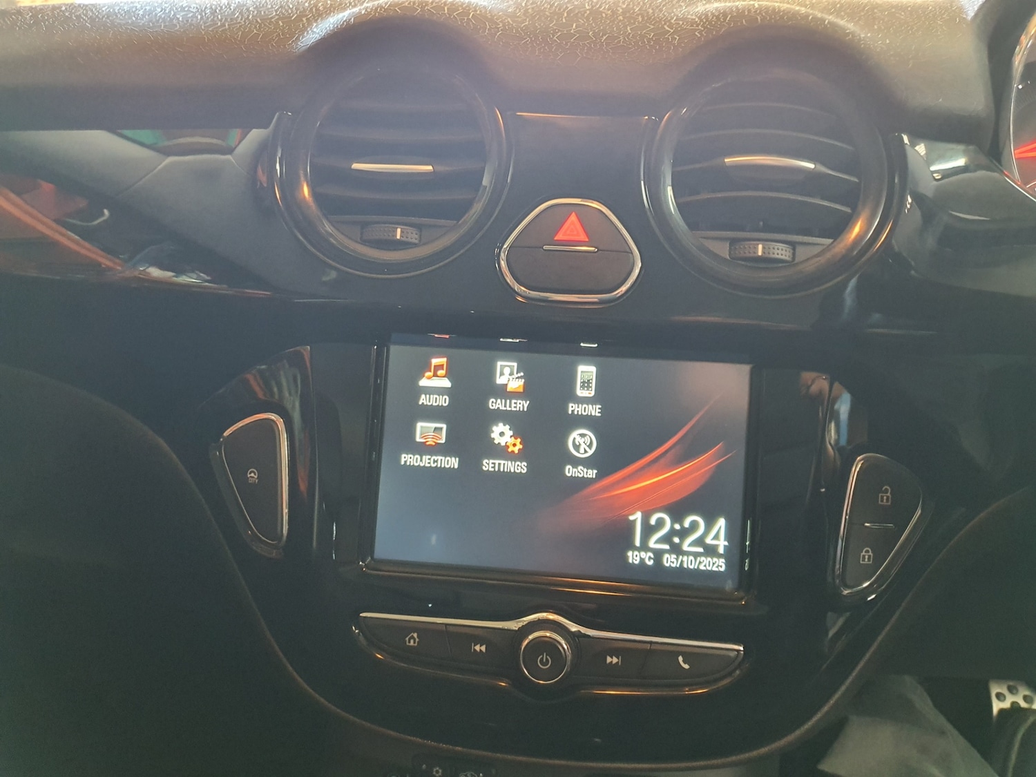 Used Vauxhall ADAM 2016 for sale - 76243126: Photo 12