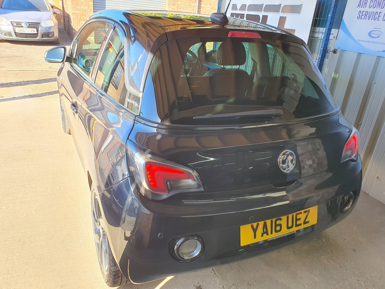 Used Vauxhall ADAM 2016 for sale - 76243126: Photo 8