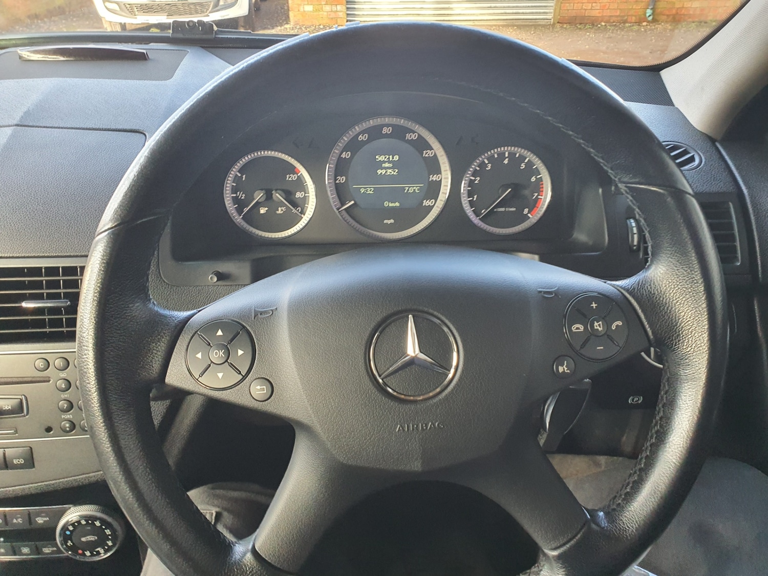 Used Mercedes-Benz C Class 2011 for sale - 77301008: Photo 10