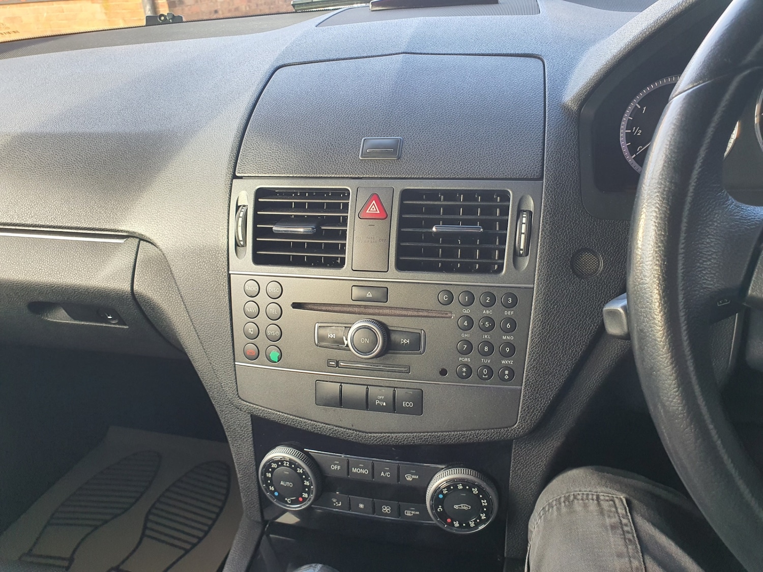 Used Mercedes-Benz C Class 2011 for sale - 77301008: Photo 11