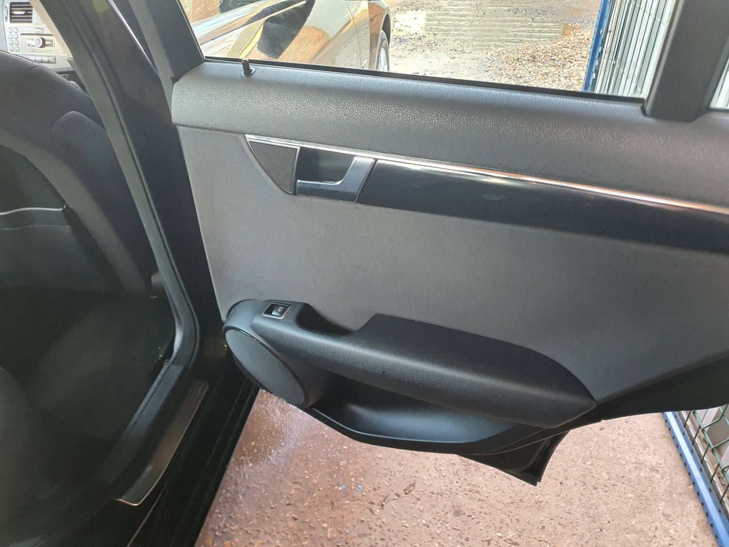 Used Mercedes-Benz C Class 2011 for sale - 77301008: Photo 14