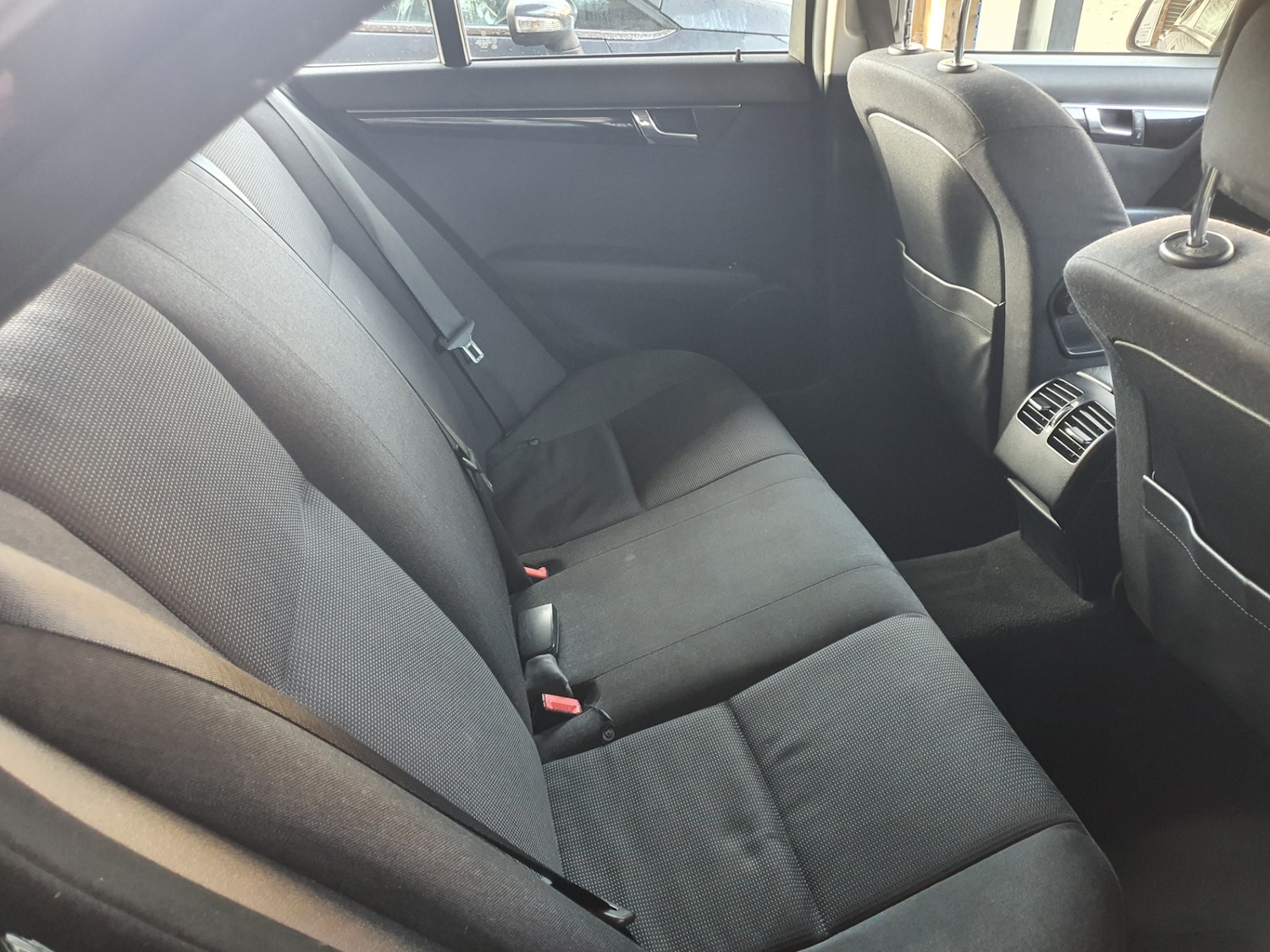 Used Mercedes-Benz C Class 2011 for sale - 77301008: Photo 15