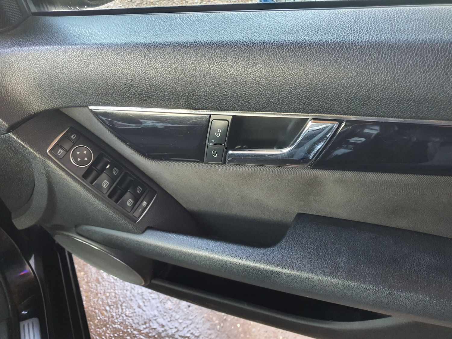 Used Mercedes-Benz C Class 2011 for sale - 77301008: Photo 8