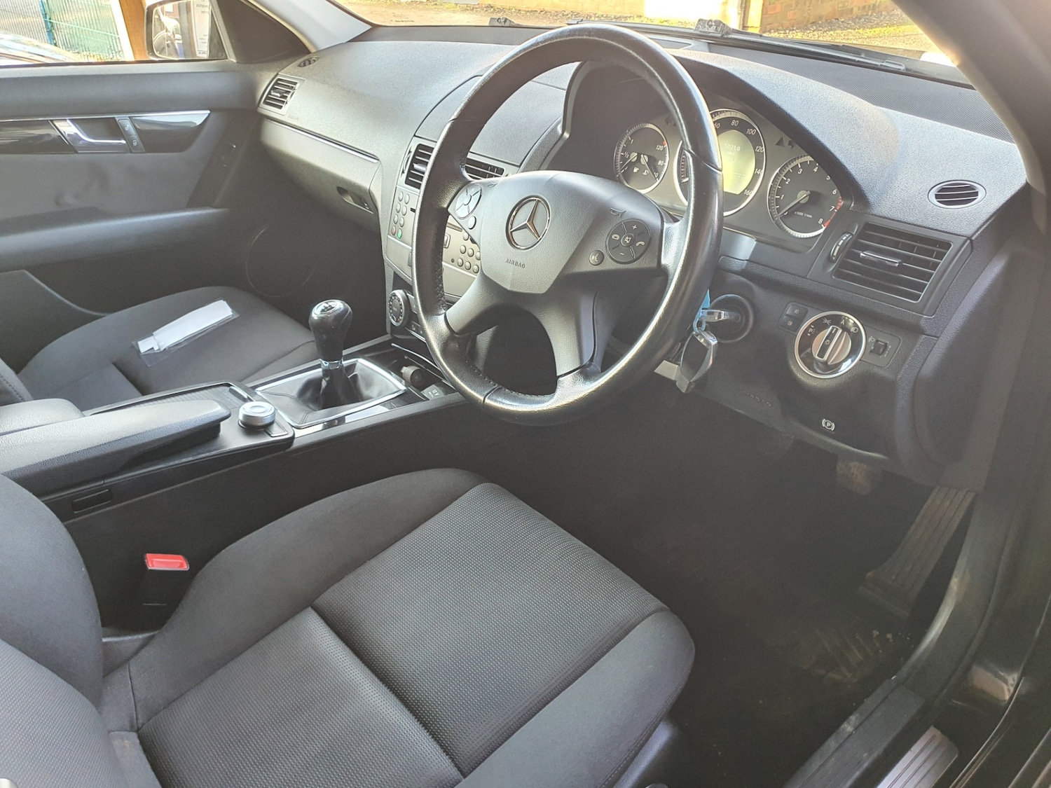 Used Mercedes-Benz C Class 2011 for sale - 77301008: Photo 9