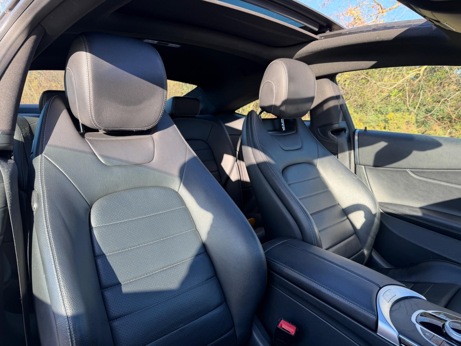 Used Mercedes-Benz C Class 2017 for sale - 76802093: Photo 4