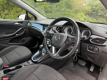 Used Vauxhall Astra 2018 for sale - 75492524: Photo