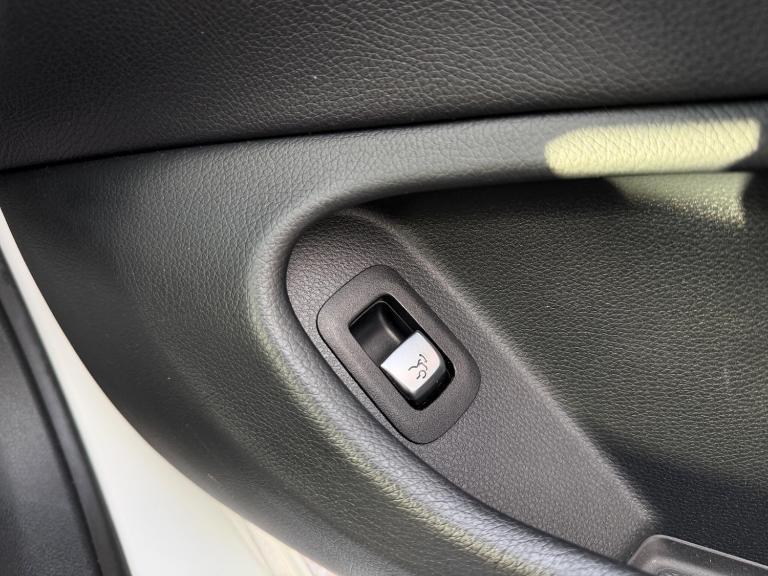 Used Mercedes-Benz C Class 2017 for sale - 76619985: Photo 28