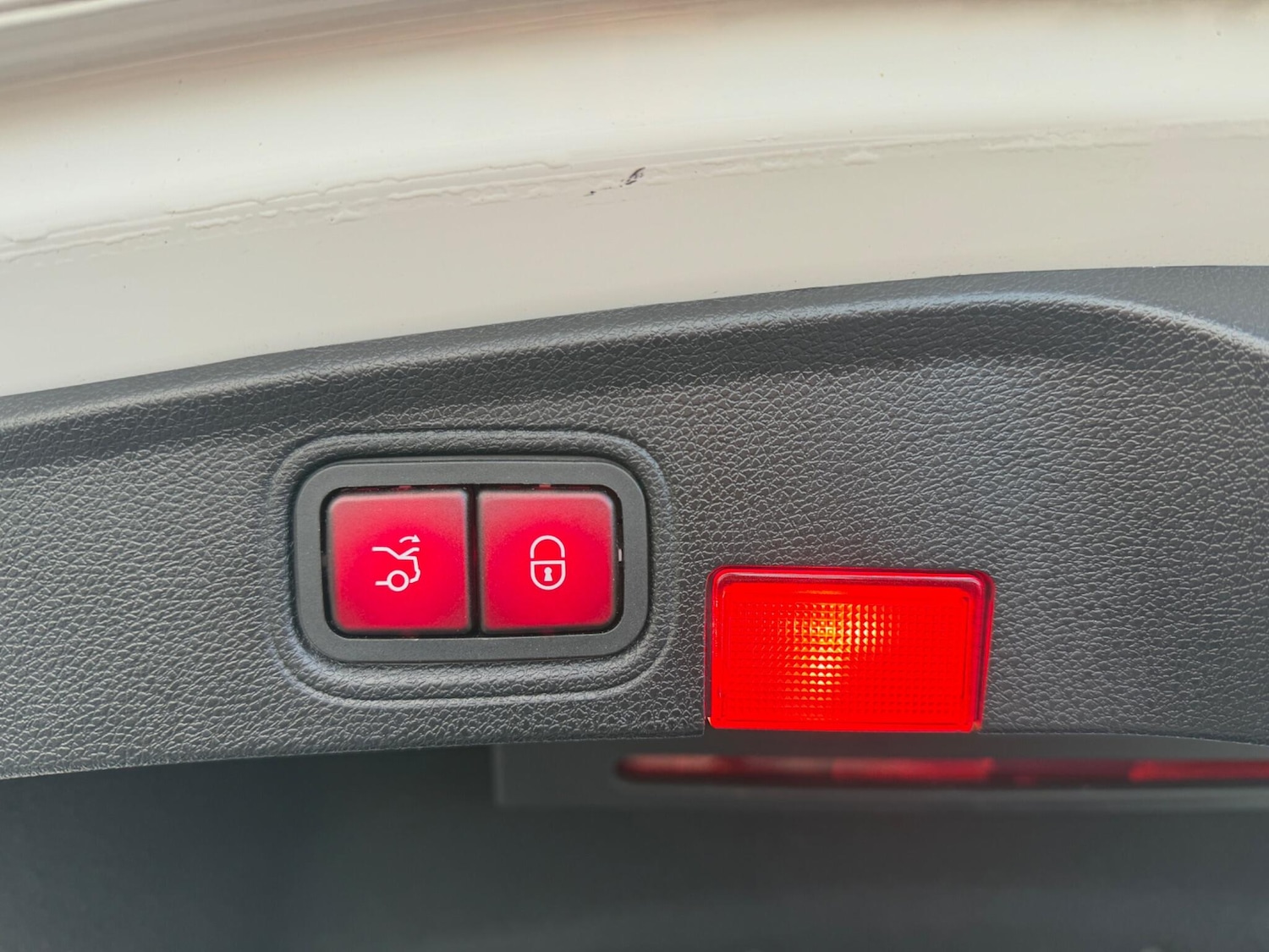 Used Mercedes-Benz C Class 2017 for sale - 76619985: Photo 32