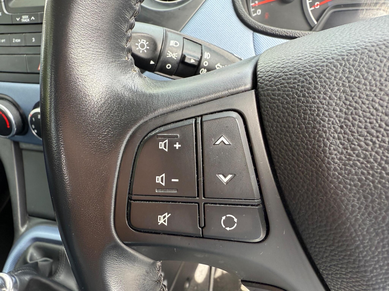 Used Hyundai i10 2015 for sale - 76702425: Photo 13