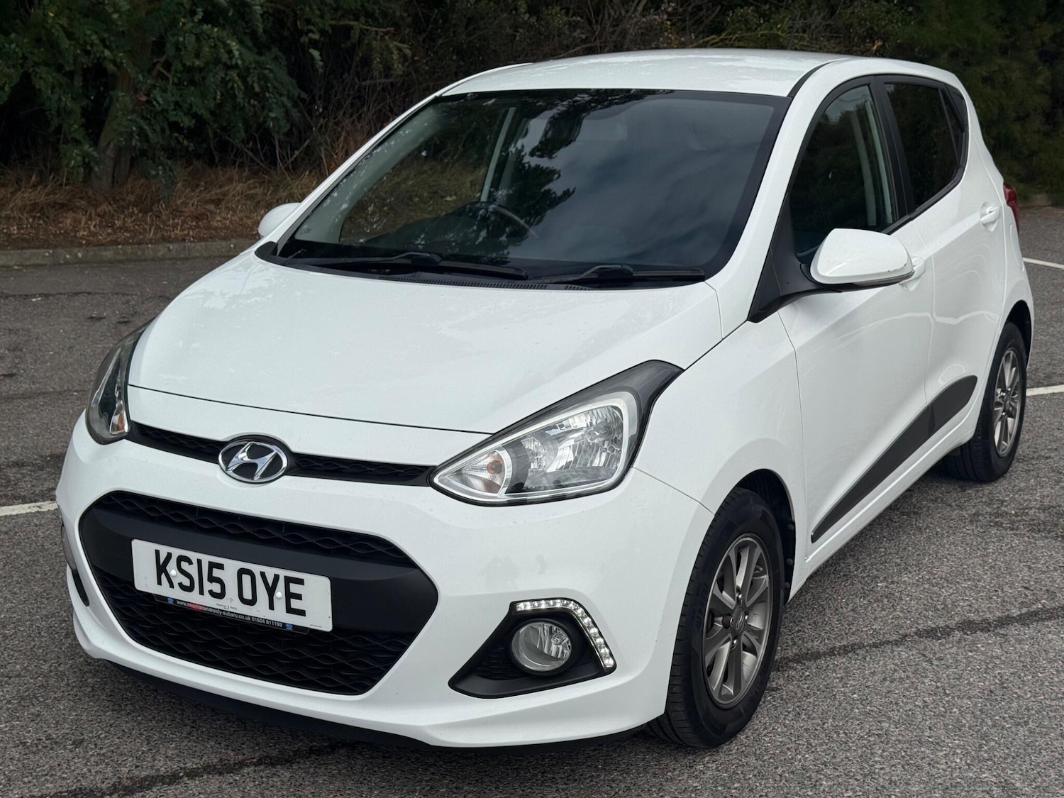Used Hyundai i10 2015 for sale - 76702425: Photo 2