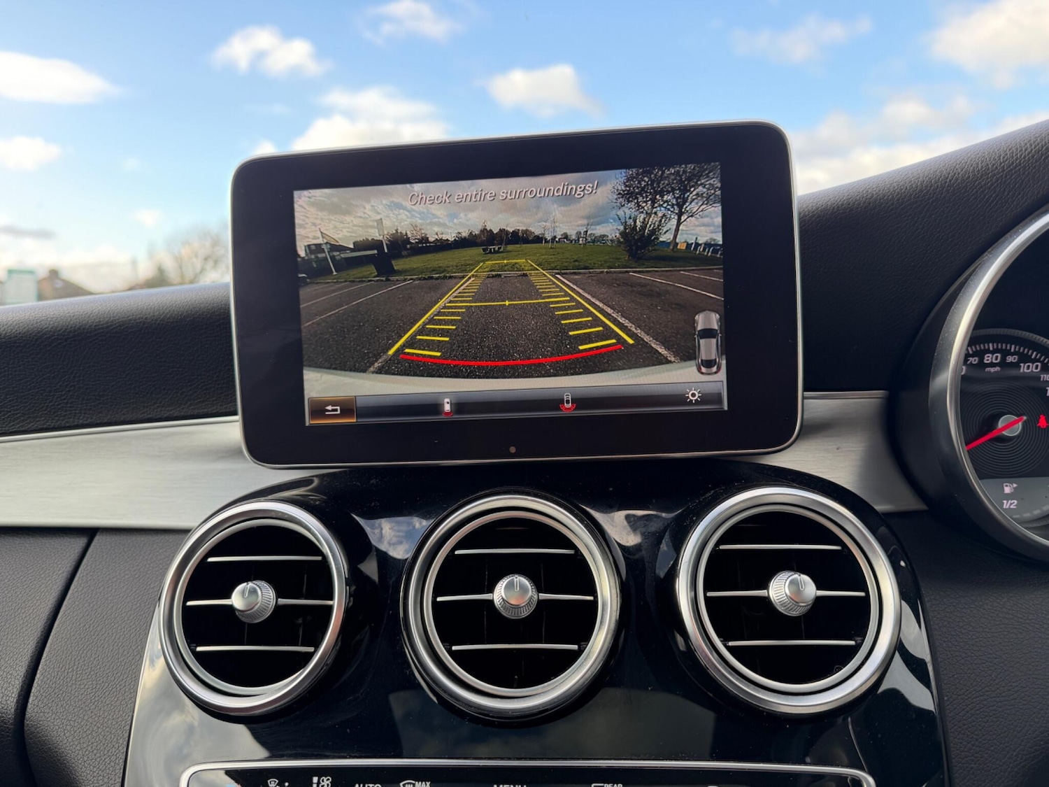 Used Mercedes-Benz C Class 2017 for sale - 76688729: Photo 29