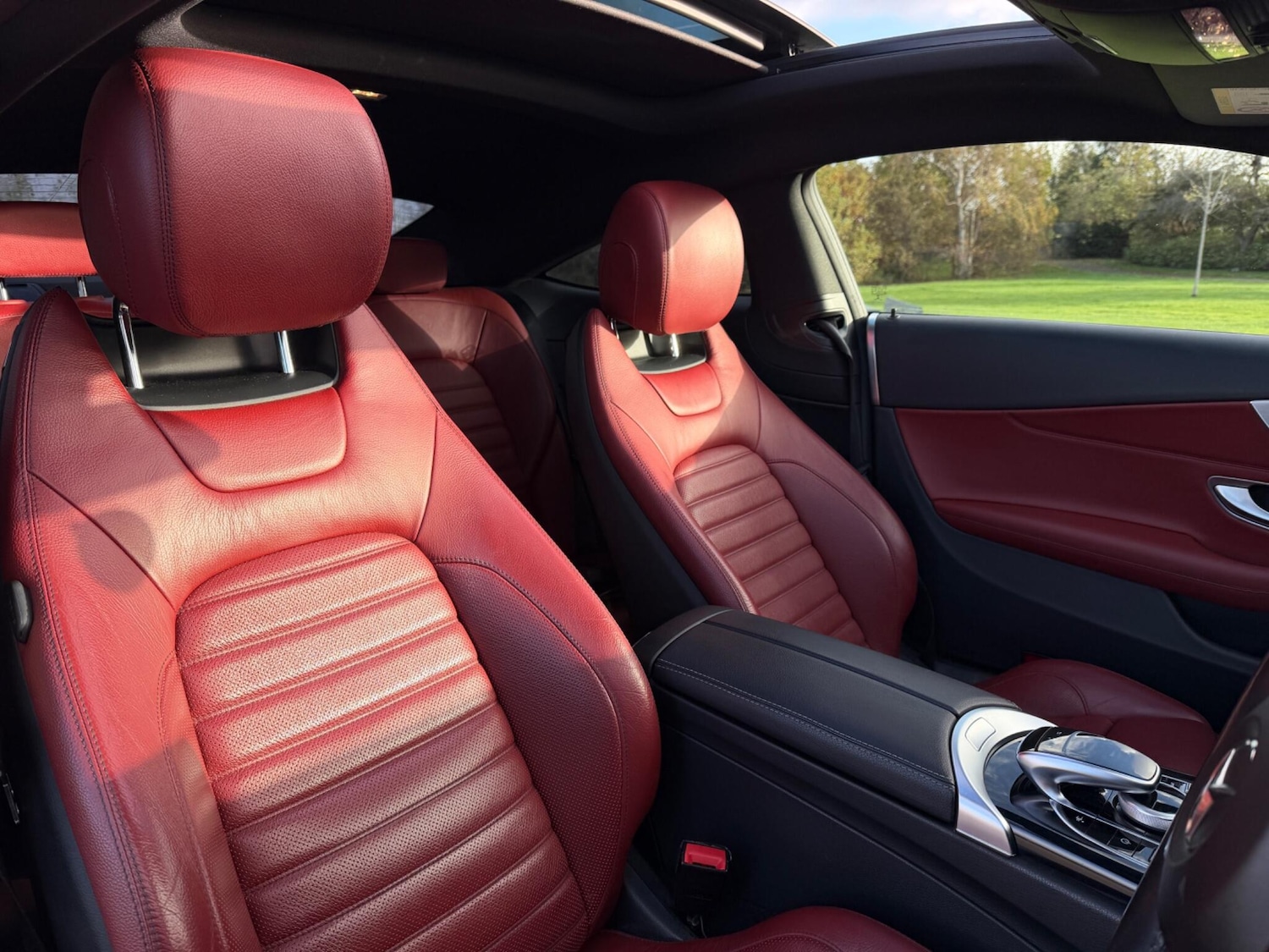 Used Mercedes-Benz C Class 2017 for sale - 76688729: Photo 5