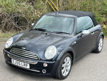 Used MINI Convertible 2006 for sale - 75707262: Photo