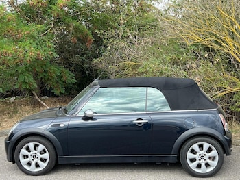 Used MINI Convertible 2006 for sale - 75707262: Photo