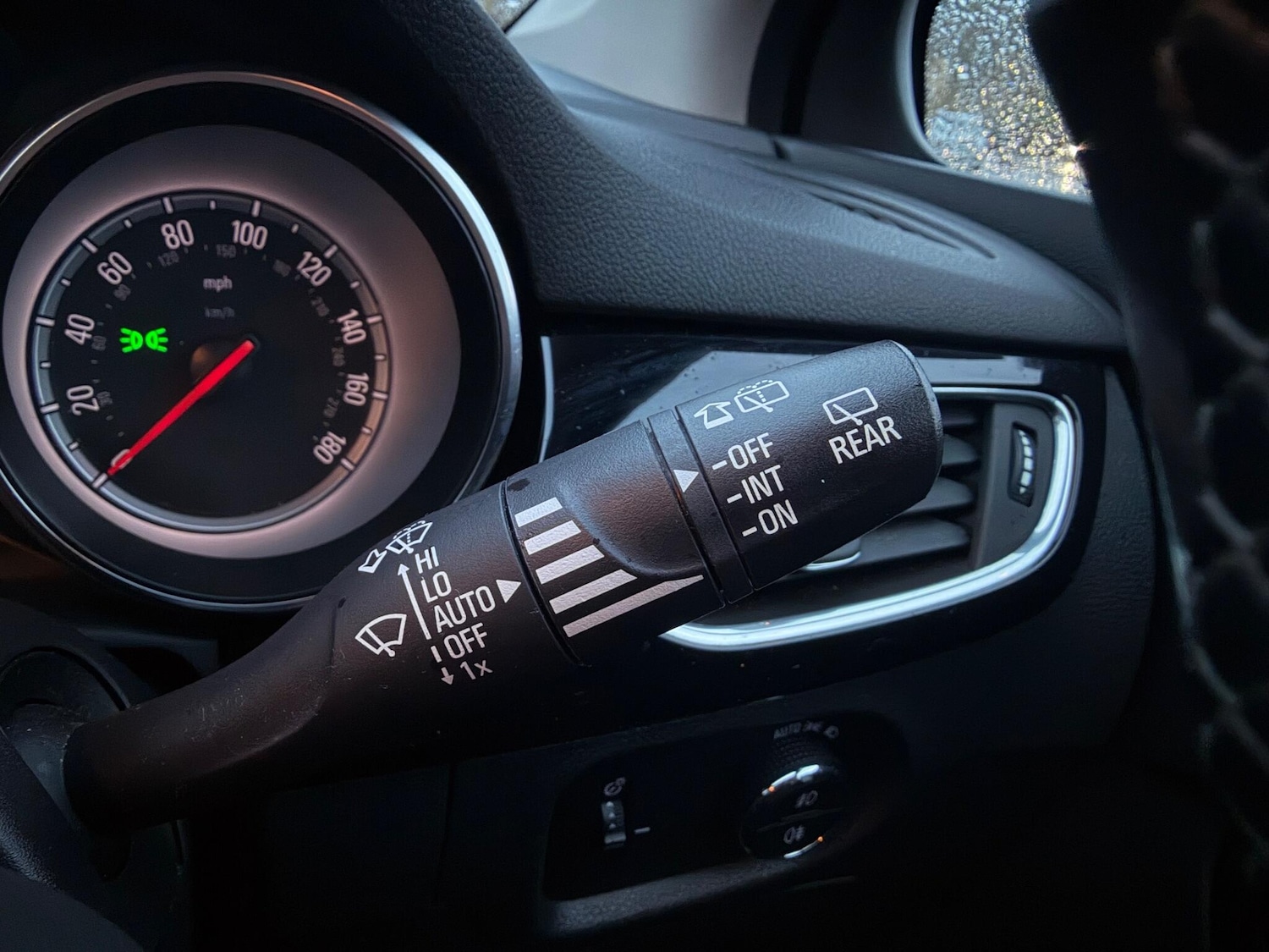 Used Vauxhall Astra 2017 for sale - 76772133: Photo 12