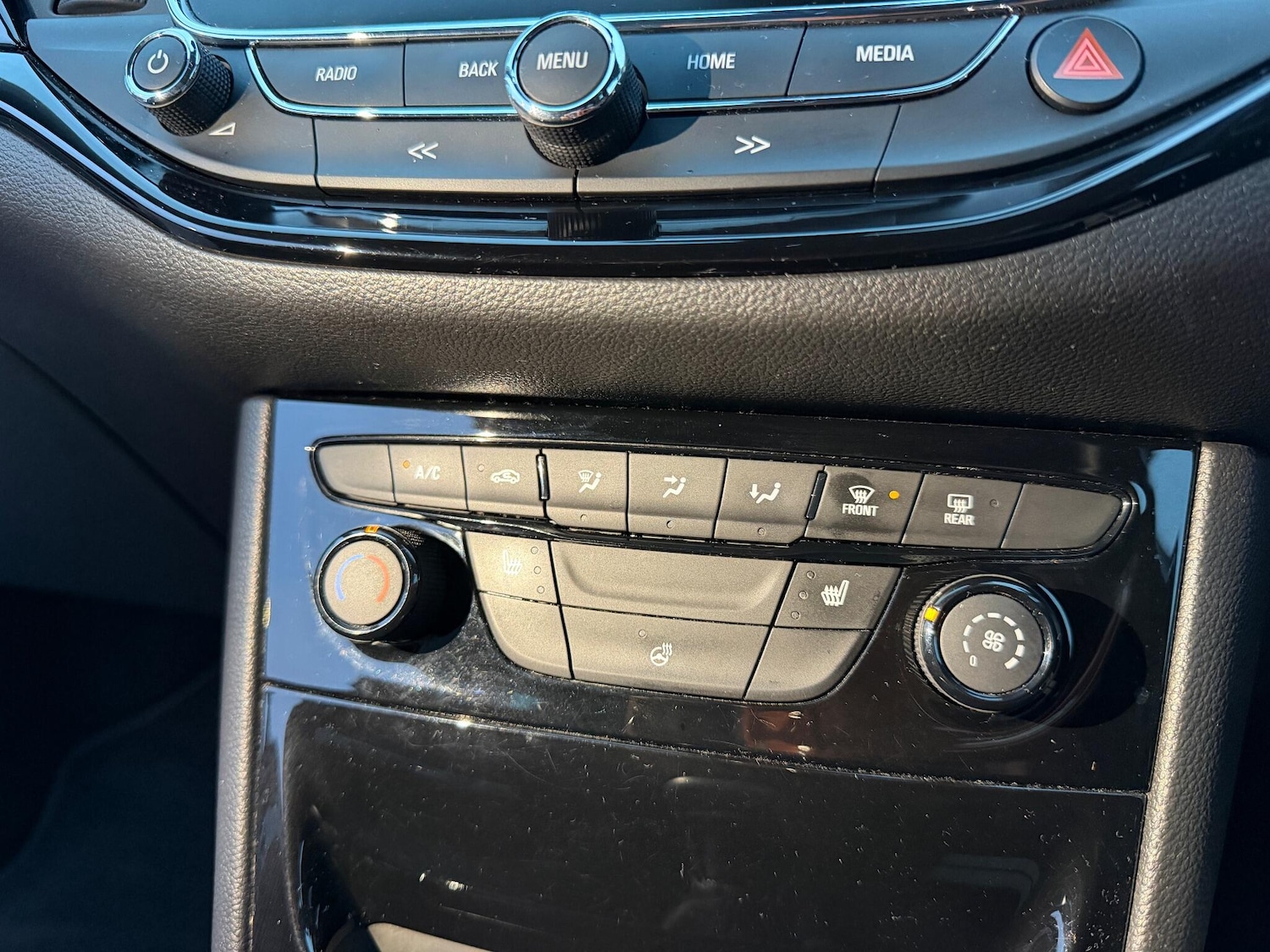 Used Vauxhall Astra 2017 for sale - 76772133: Photo 17