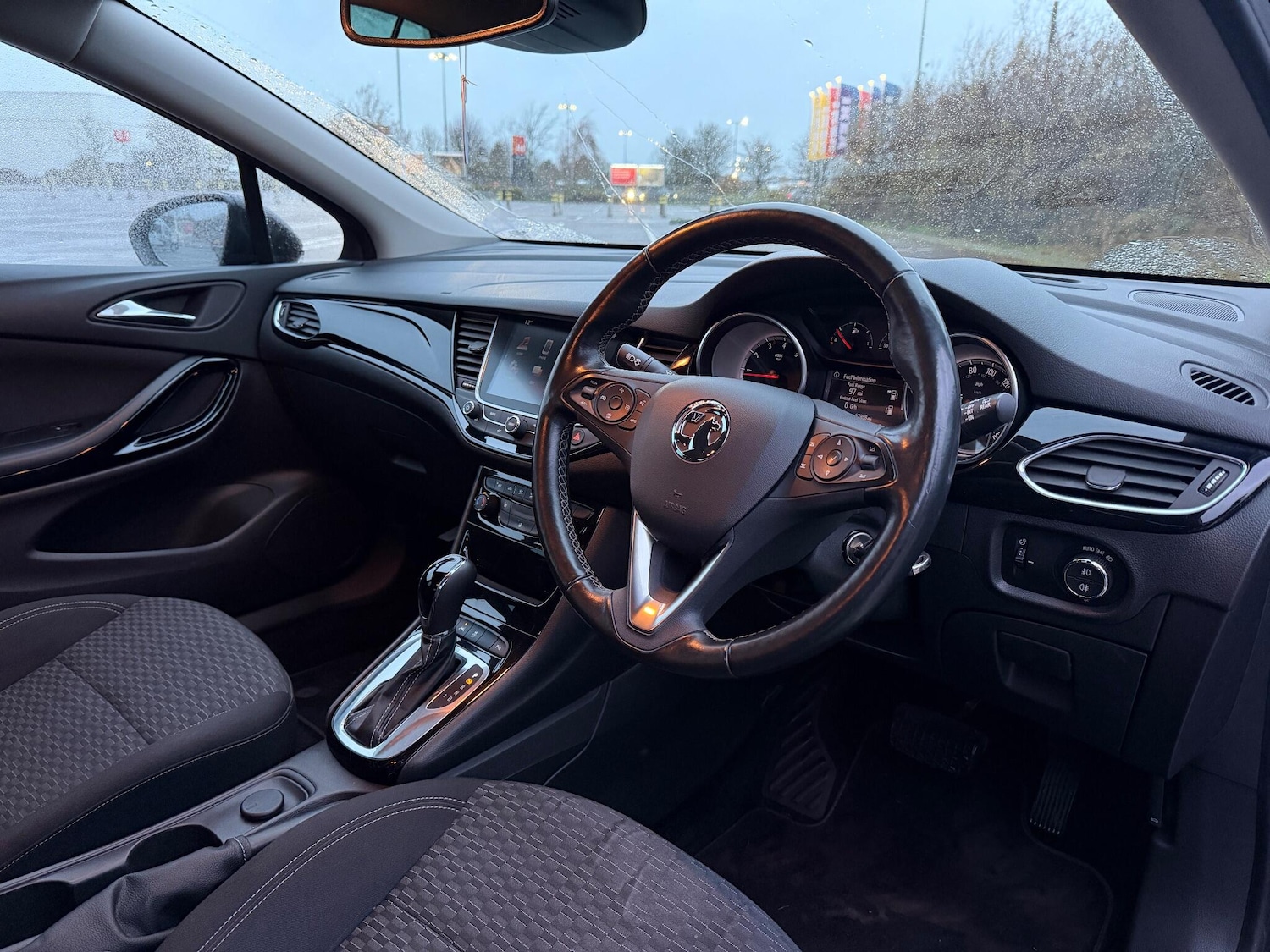 Used Vauxhall Astra 2017 for sale - 76772133: Photo 4