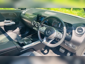 Used Mercedes-Benz GLA 2022 for sale - 76688923: Photo