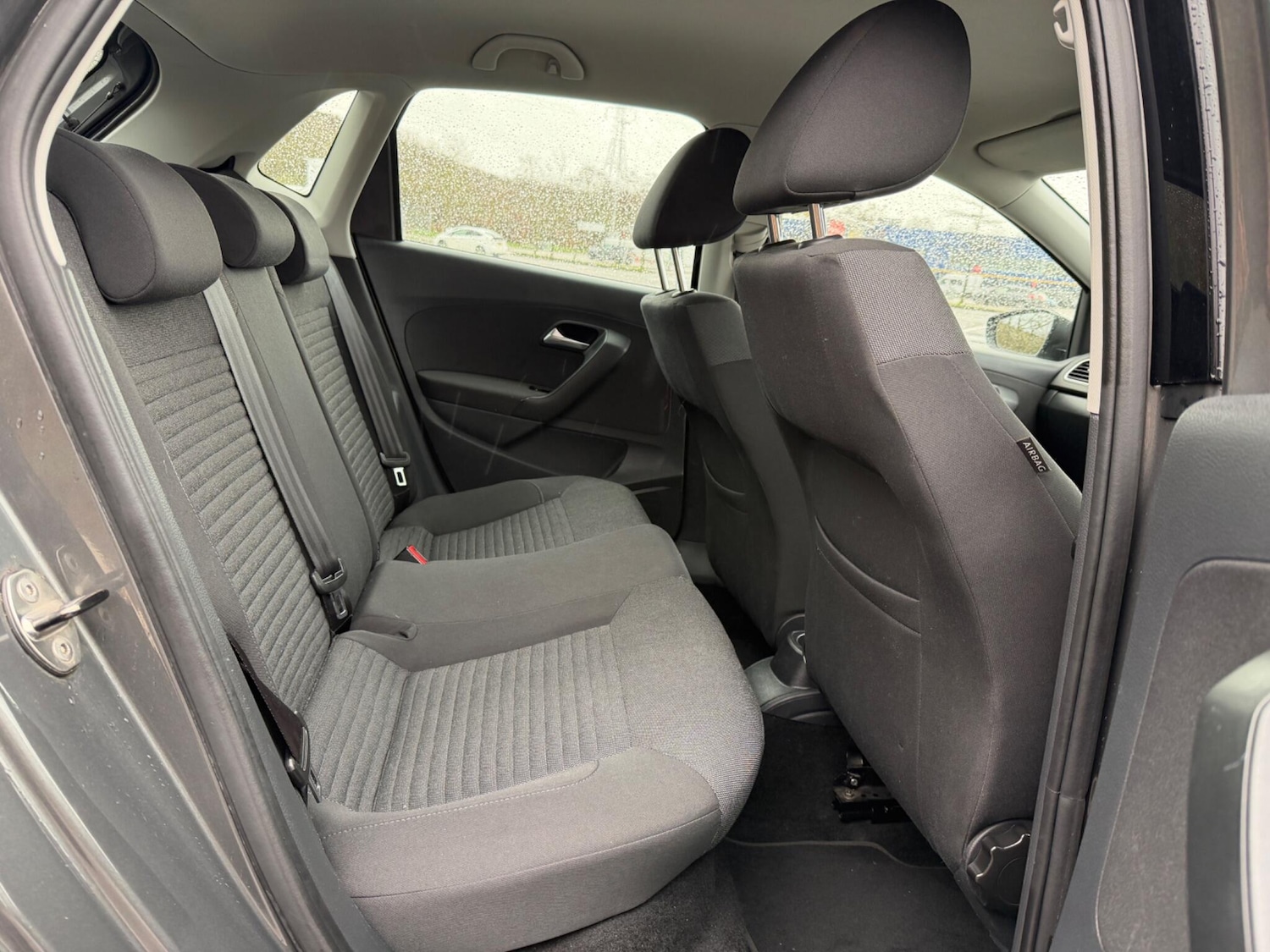 Used Volkswagen Polo 2011 for sale - 76994795: Photo 10