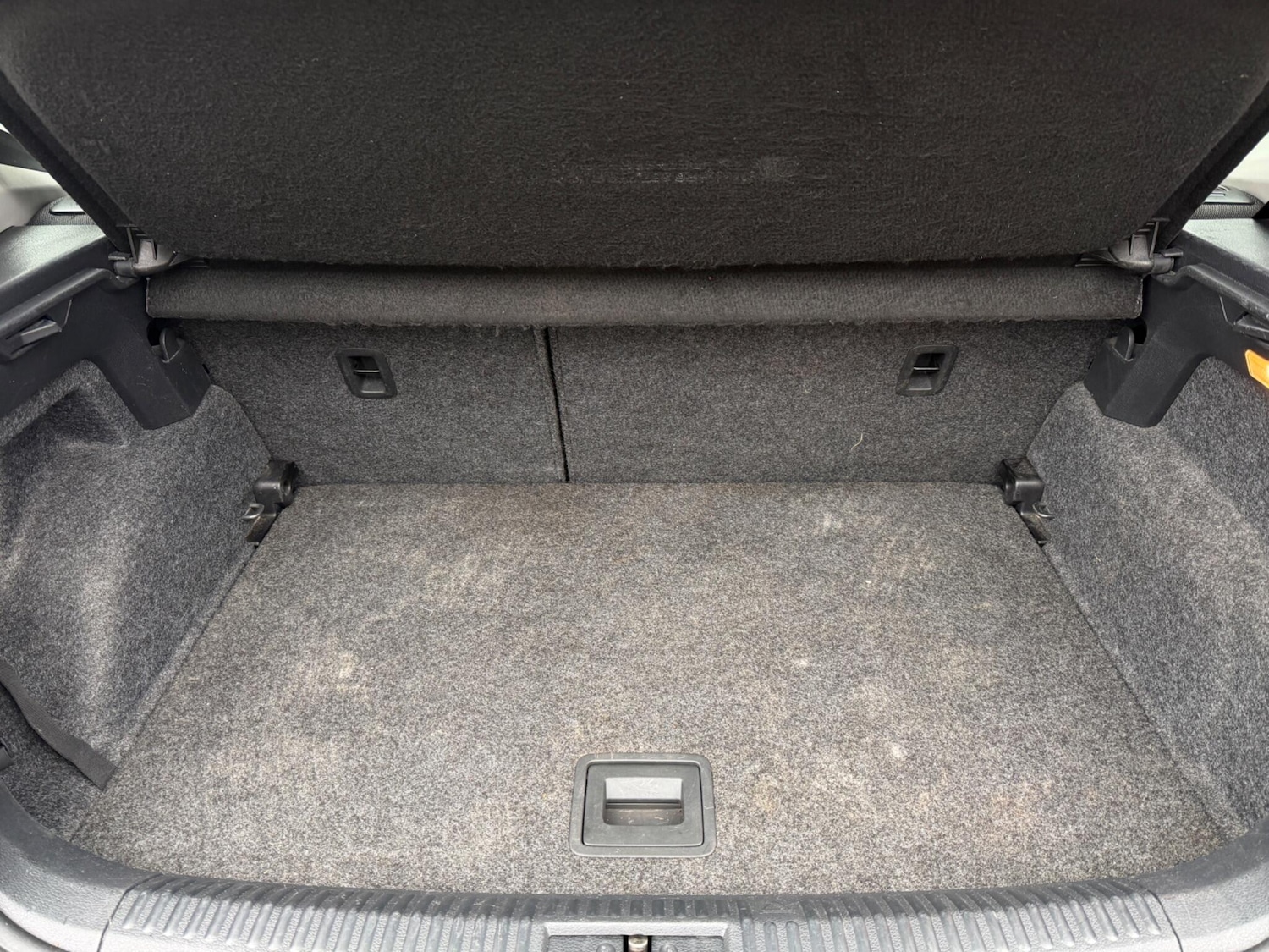 Used Volkswagen Polo 2011 for sale - 76994795: Photo 18