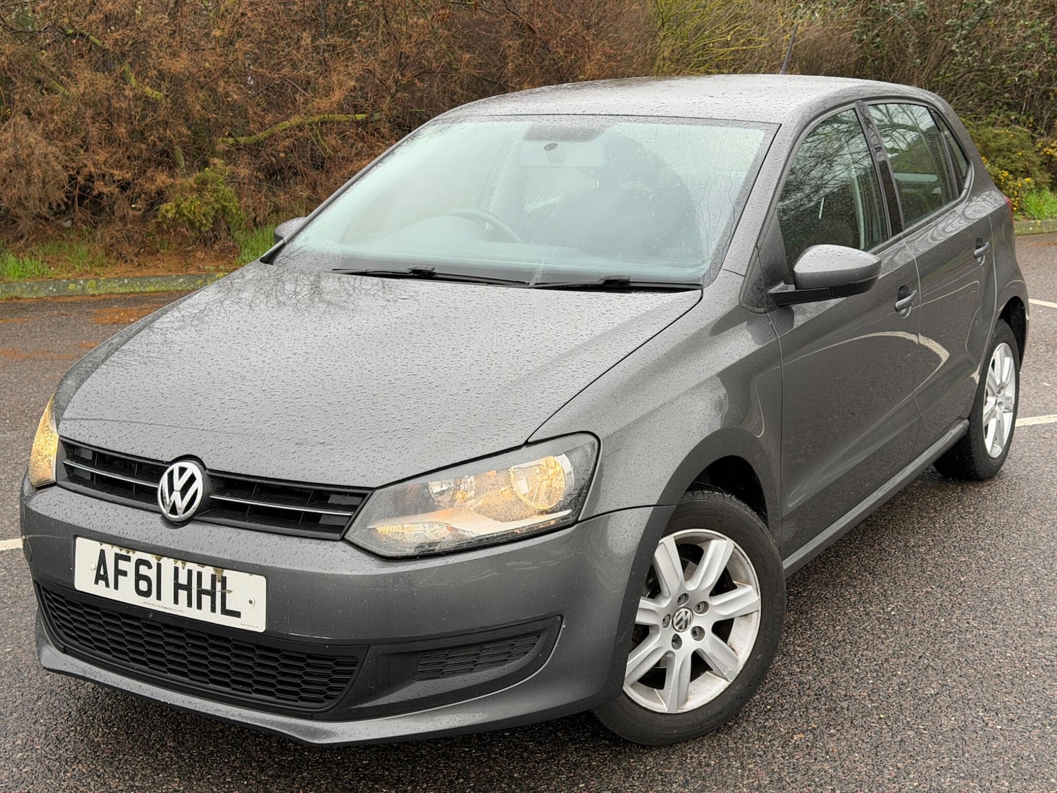 Used Volkswagen Polo 2011 for sale - 76994795: Photo 2