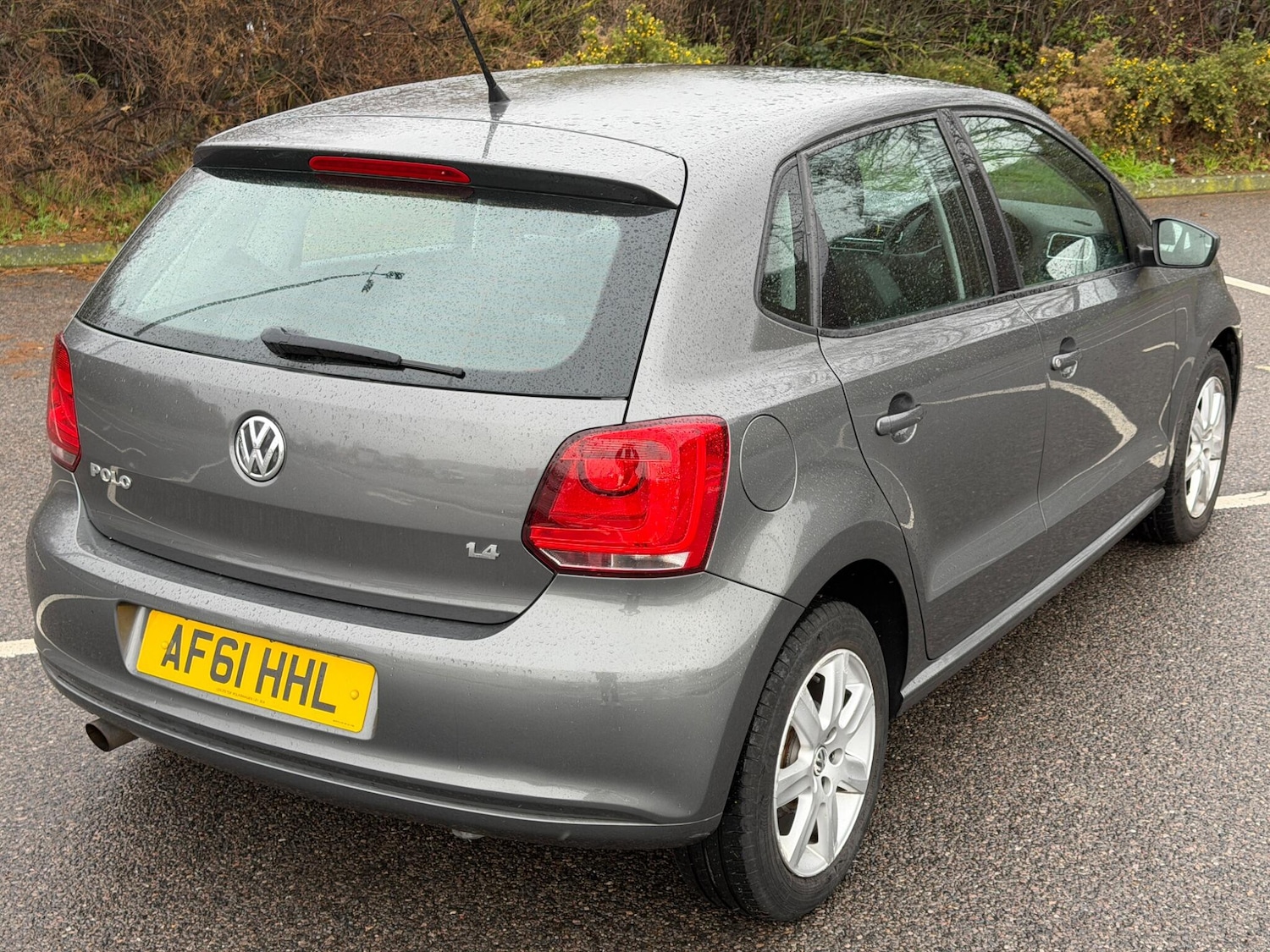Used Volkswagen Polo 2011 for sale - 76994795: Photo 7