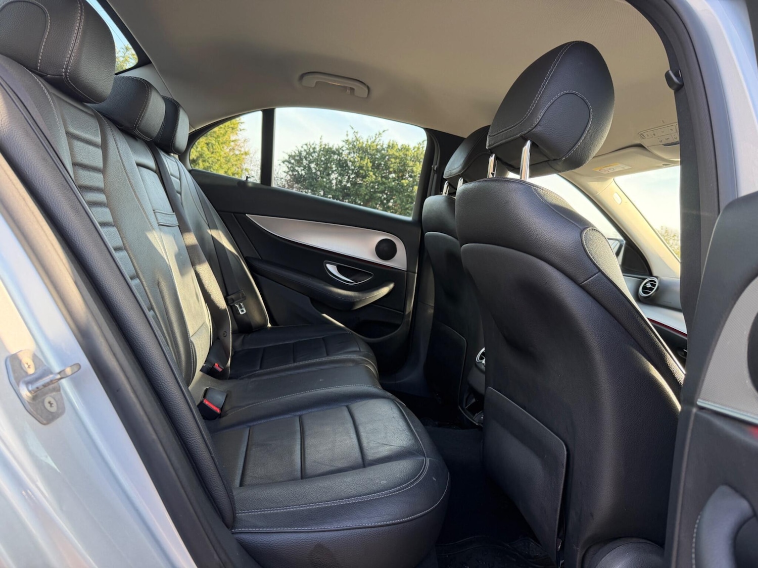 Used Mercedes-Benz E Class 2017 for sale - 77358975: Photo 25