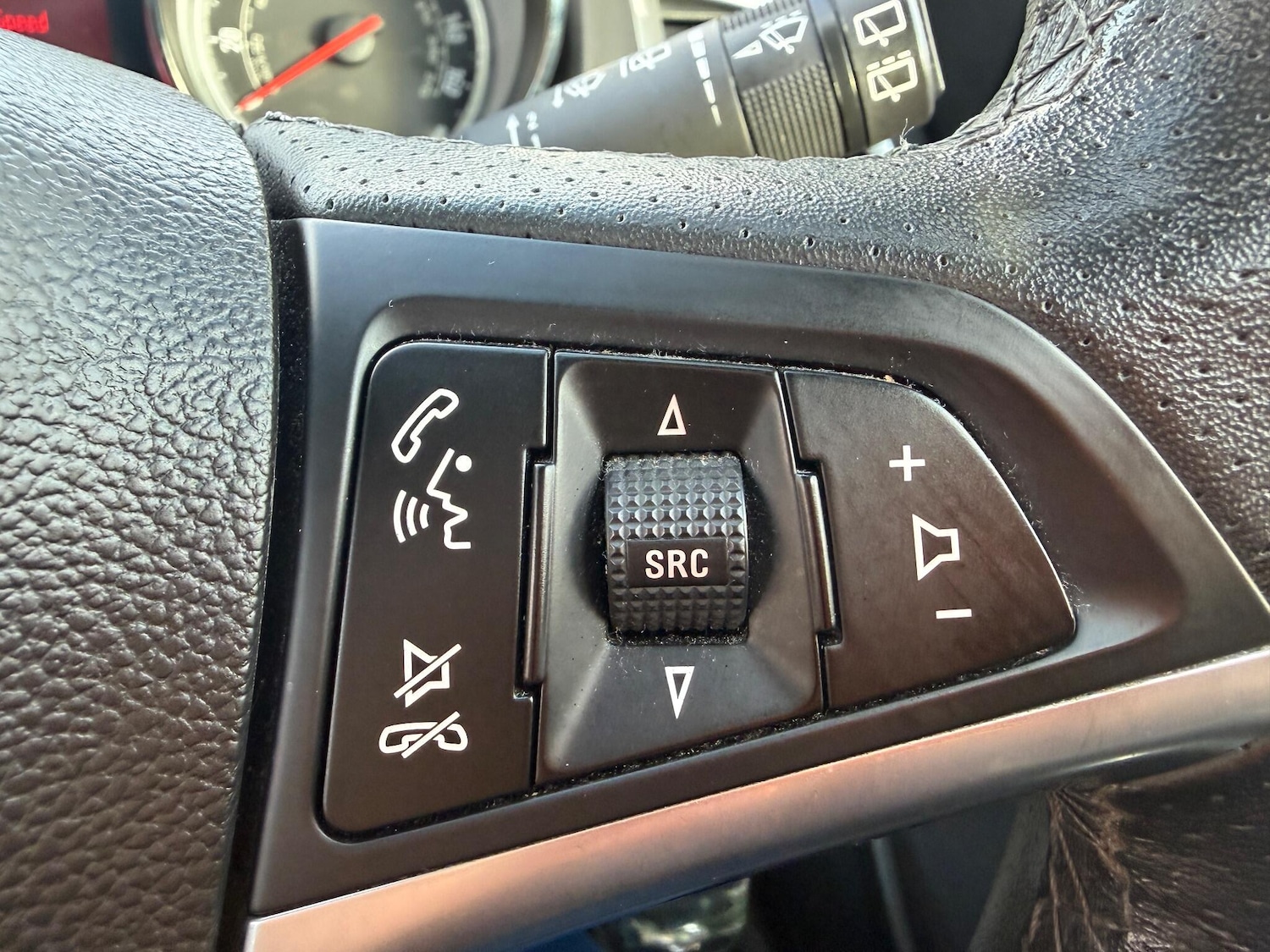 Used Vauxhall Astra 2013 for sale - 77050261: Photo 11