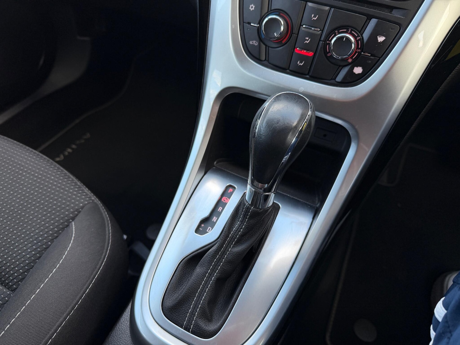 Used Vauxhall Astra 2013 for sale - 77050261: Photo 14