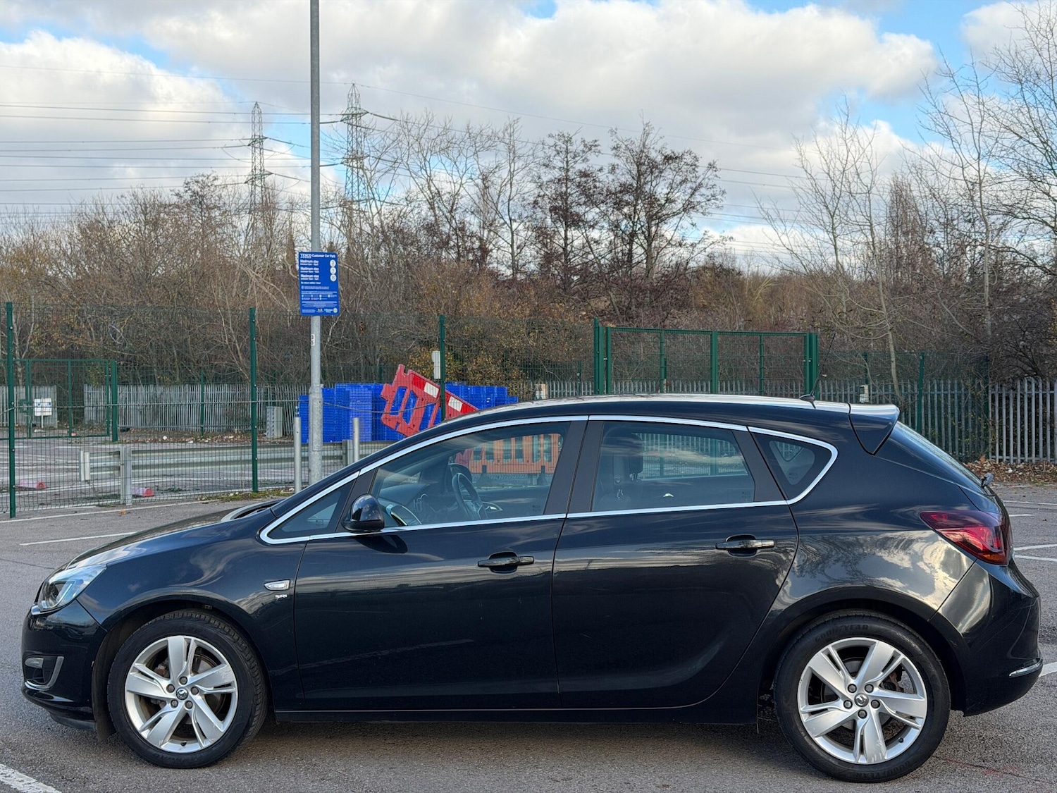 Used Vauxhall Astra 2013 for sale - 77050261: Photo 7