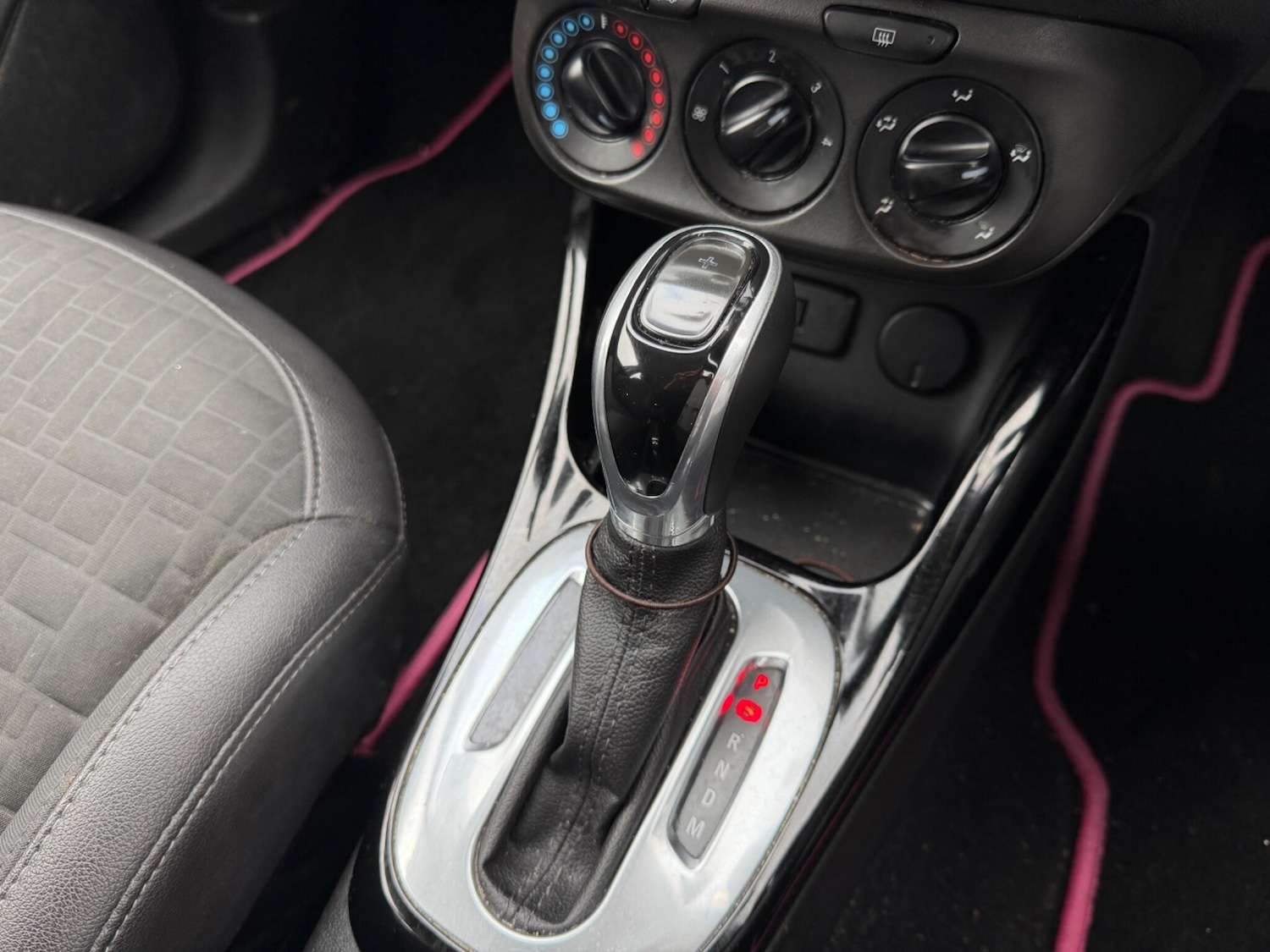 Used Vauxhall Corsa 2016 for sale - 77305380: Photo 15