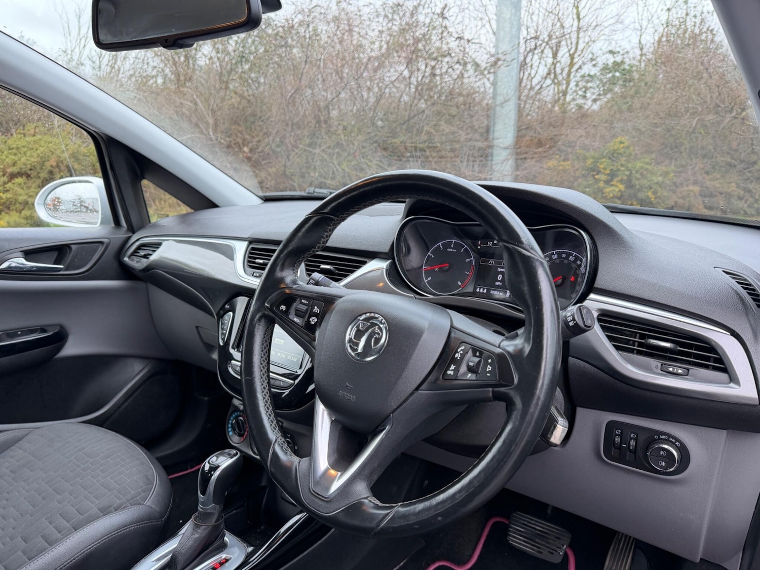 Used Vauxhall Corsa 2016 for sale - 77305380: Photo 4