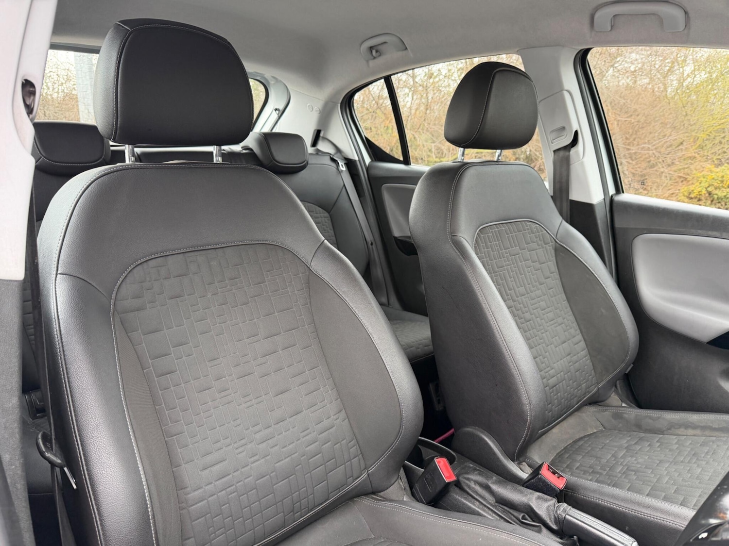 Used Vauxhall Corsa 2016 for sale - 77305380: Photo 9