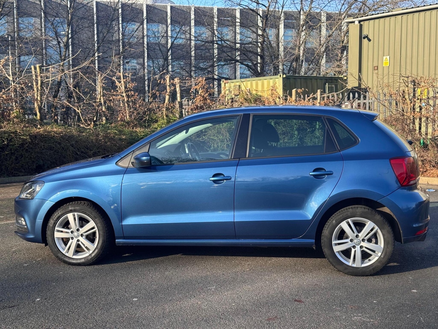 Used Volkswagen Polo 2017 for sale - 77081845: Photo 2