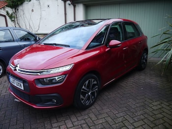 Used Citroen C4 Picasso 2017 for sale - 76469351: Photo