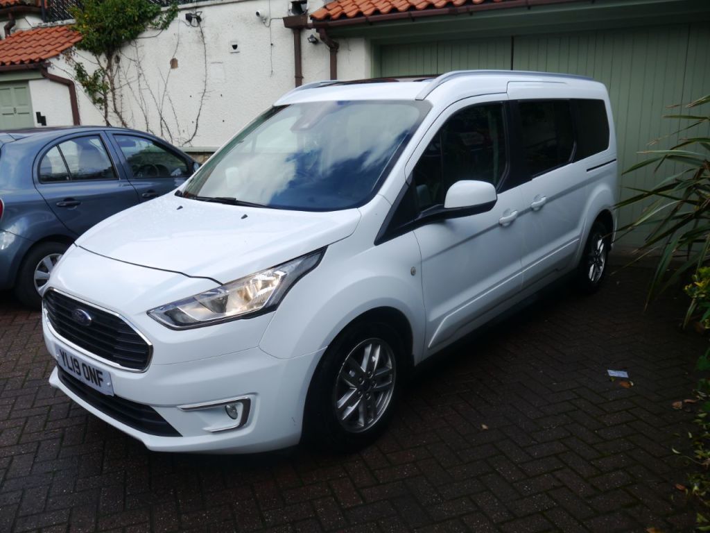 Used Ford Grand Tourneo Connect 2019 for sale - 76322763: Photo 25