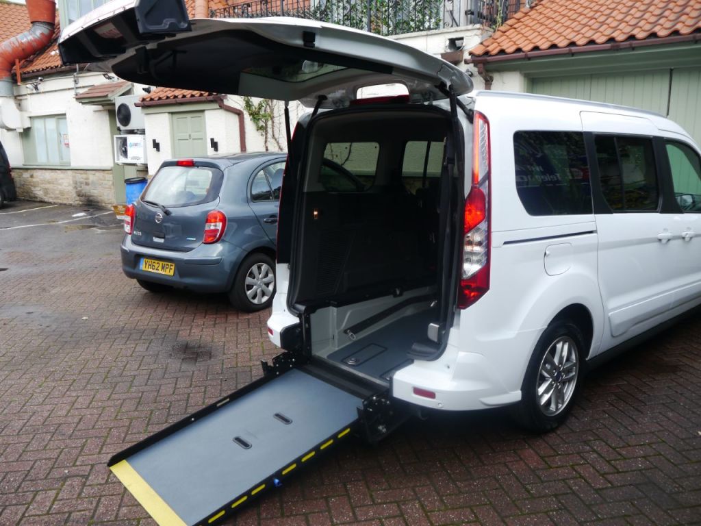 Used Ford Grand Tourneo Connect 2019 for sale - 76322763: Photo 5