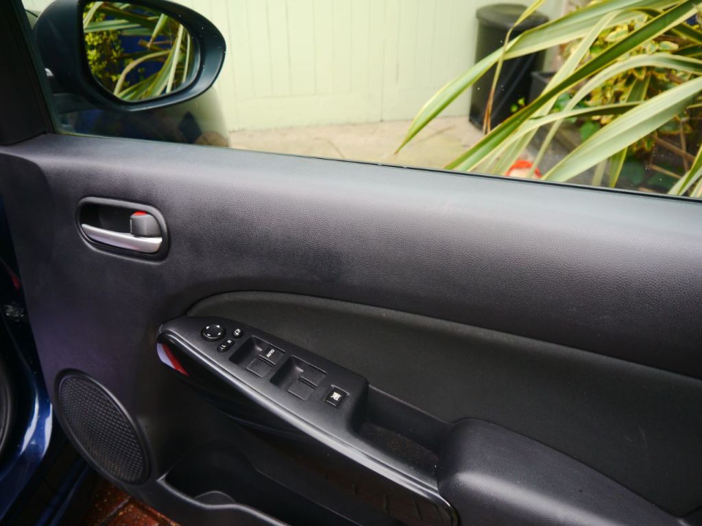 Used Mazda Mazda2 2014 for sale - 78181963: Photo 10