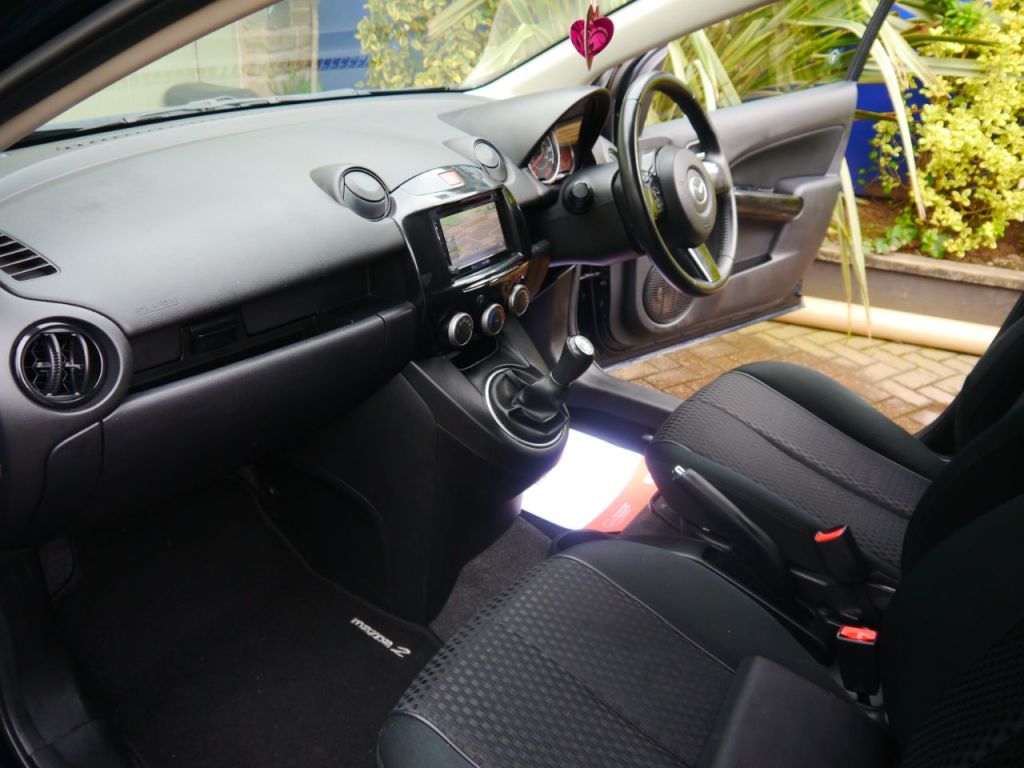 Used Mazda Mazda2 2014 for sale - 78181963: Photo 14